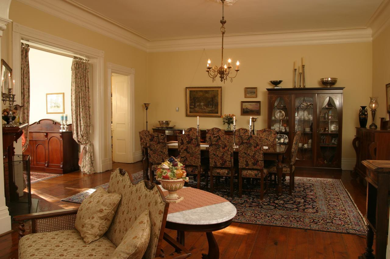 Grand Victorian Bed & Breakfast ไนแอการาฟอลส์ ภายนอก รูปภาพ
